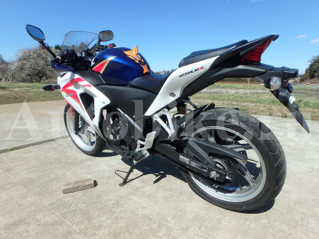 Купить мотоцикл Honda CBR250R-3 2011 фото 8